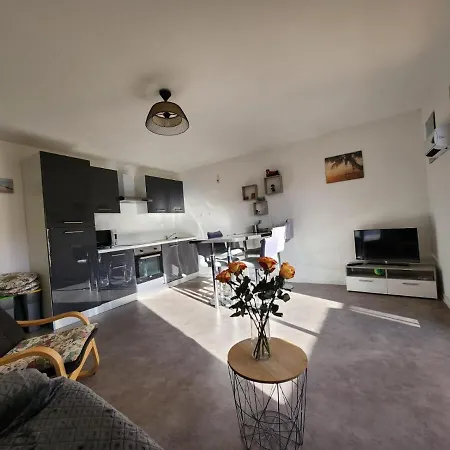 דירה Charles Yourhosthelper