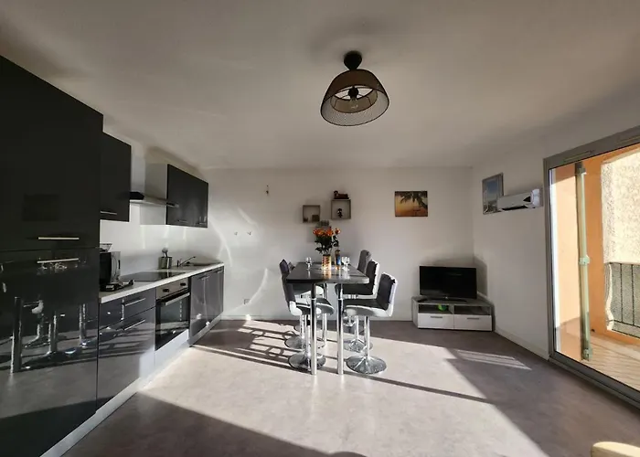 Apartamento Charles Yourhosthelper Saint-Raphaël