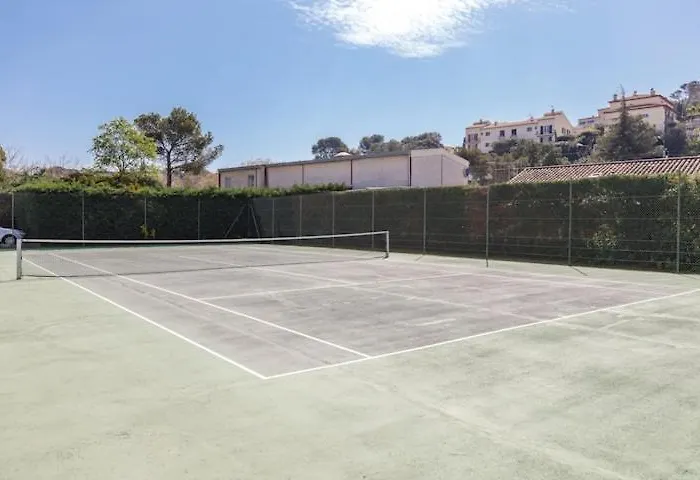 Charles Yourhosthelper Saint-Raphaël